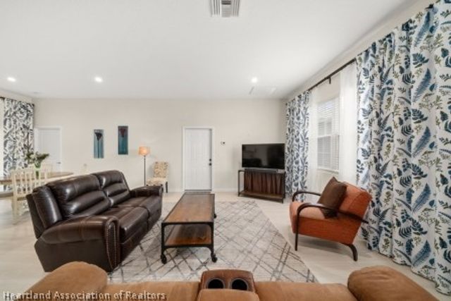 189 Liberty Drive NE, Lake Placid, FL 33852