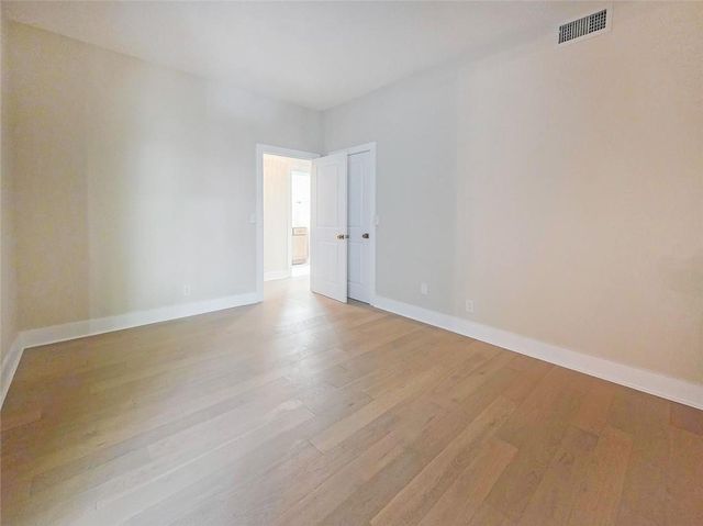 2632 Peachtree NW Road 304B, Atlanta, GA 30305