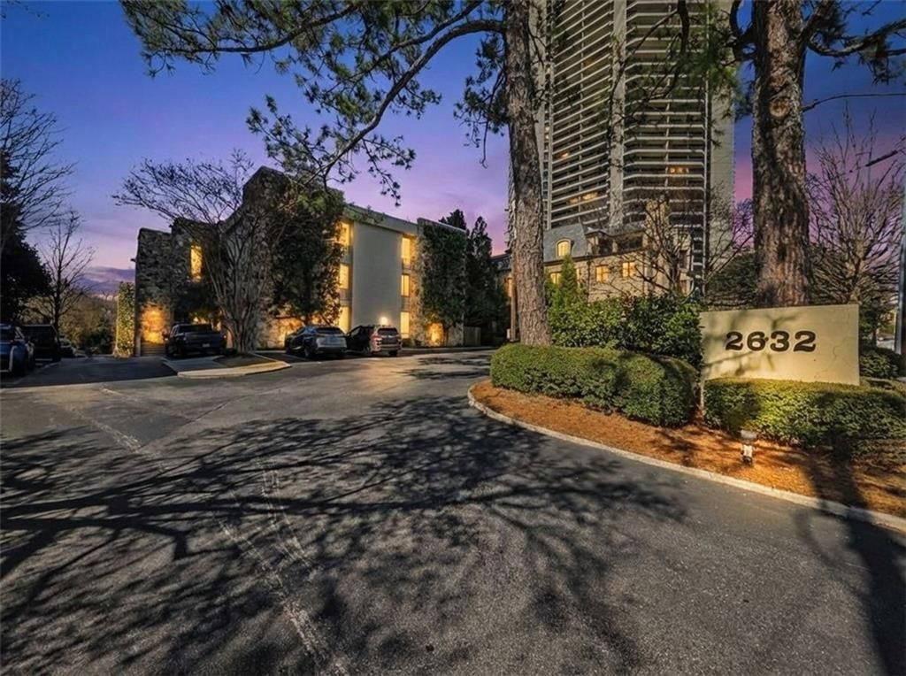 2632 Peachtree NW Road 304B, Atlanta, GA 30305