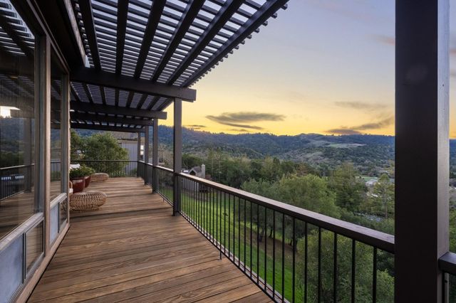 2 Horseshoe Bend, Portola Valley, CA 94028