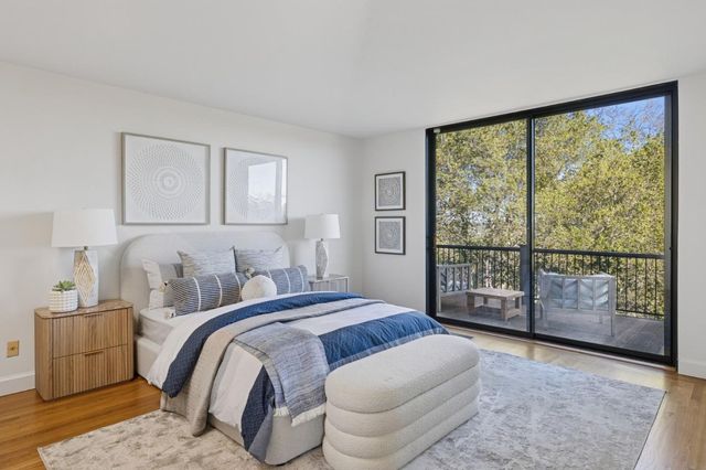 2 Horseshoe Bend, Portola Valley, CA 94028