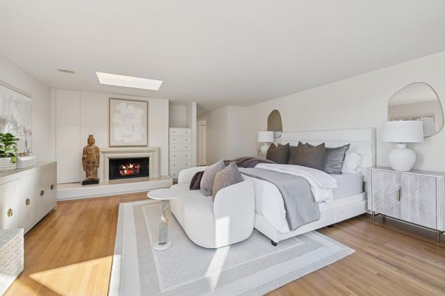 2 Horseshoe Bend, Portola Valley, CA 94028