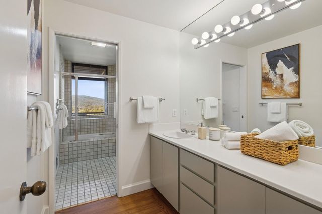 2 Horseshoe Bend, Portola Valley, CA 94028