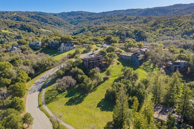 2 Horseshoe Bend, Portola Valley, CA 94028
