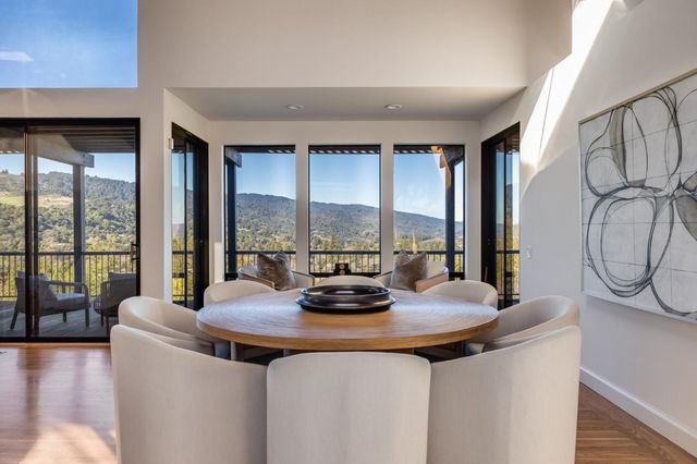 2 Horseshoe Bend, Portola Valley, CA 94028