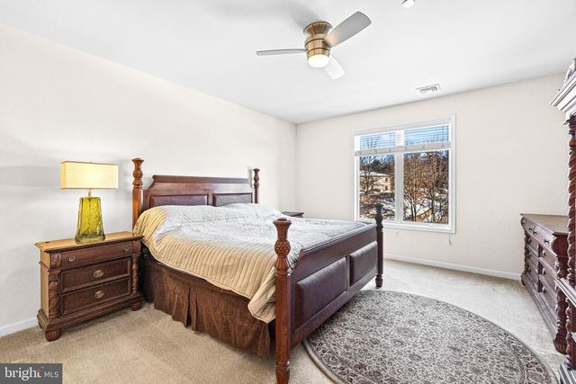 372 CARSON TER, Huntingdon Valley, PA 19006