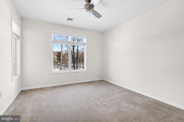 372 CARSON TER, Huntingdon Valley, PA 19006