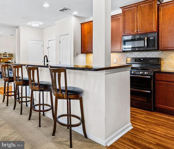 372 CARSON TER, Huntingdon Valley, PA 19006