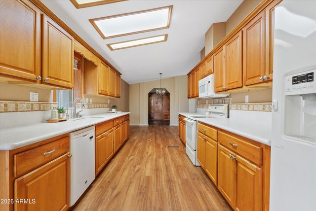 3700 S Tomahawk Road 16, Apache Junction, AZ 85119