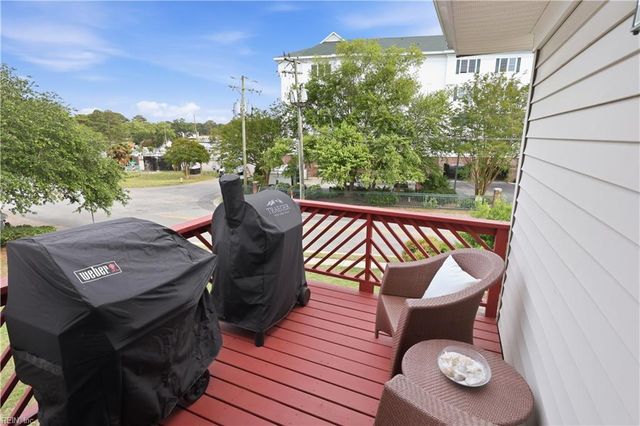3208 Lynnhaven DR, Virginia Beach, VA 23451