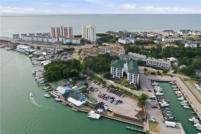 3208 Lynnhaven DR, Virginia Beach, VA 23451