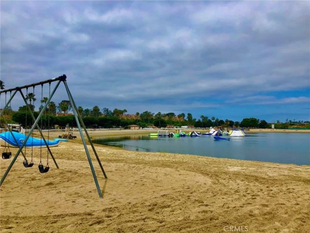 40 Saratoga, Newport Beach, CA 92660