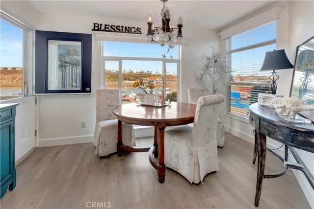40 Saratoga, Newport Beach, CA 92660