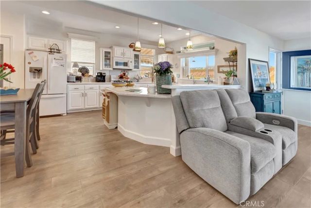40 Saratoga, Newport Beach, CA 92660