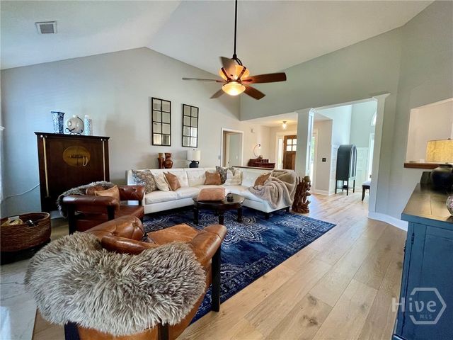 1881 Hampton Walk Court, Hoschton, GA 30548