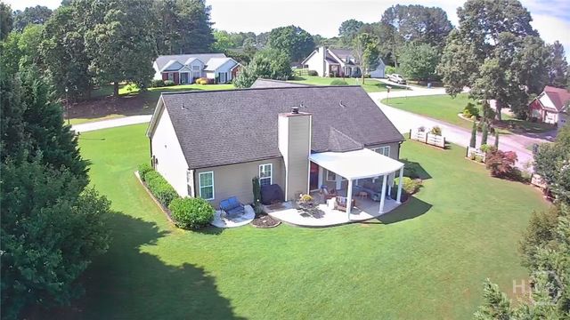 1881 Hampton Walk Court, Hoschton, GA 30548