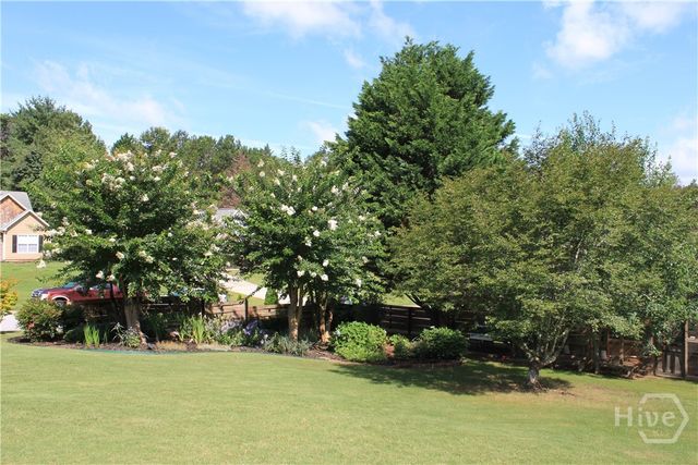 1881 Hampton Walk Court, Hoschton, GA 30548