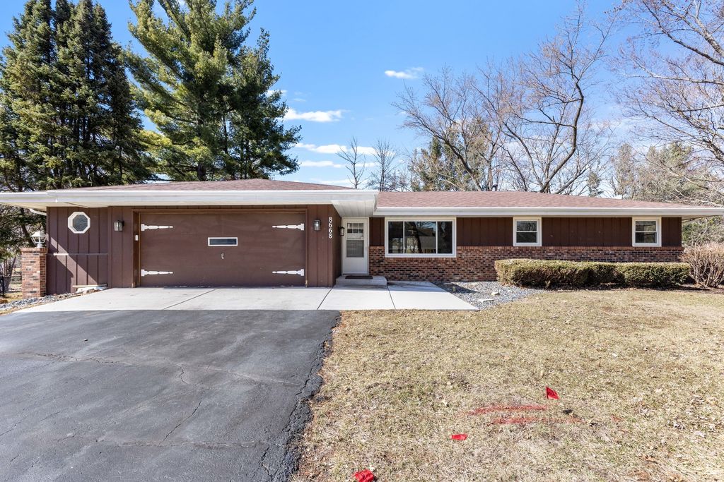 8668 Yosemite Drive, Byron, IL 61010