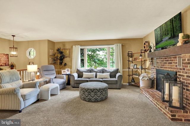 81 OAKBROOK DR, Birdsboro, PA 19508