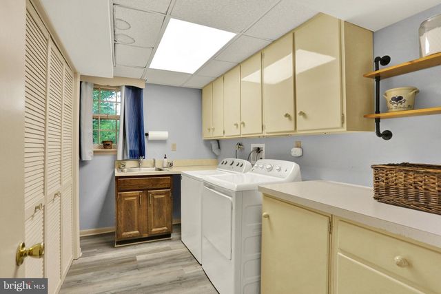 81 OAKBROOK DR, Birdsboro, PA 19508