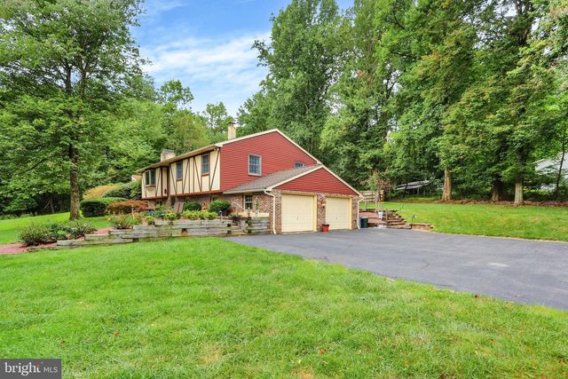 81 OAKBROOK DR, Birdsboro, PA 19508