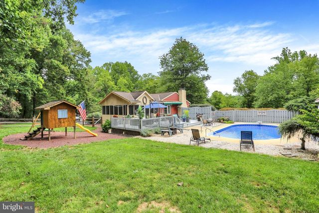 81 OAKBROOK DR, Birdsboro, PA 19508