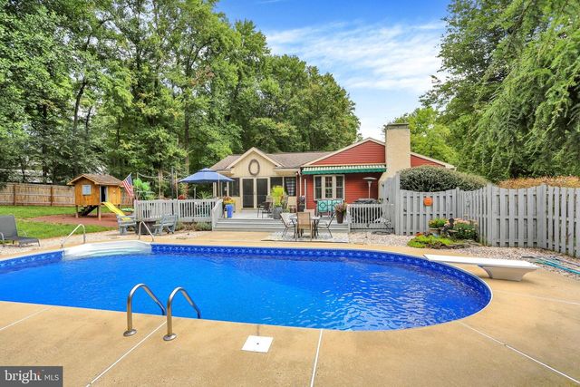 81 OAKBROOK DR, Birdsboro, PA 19508