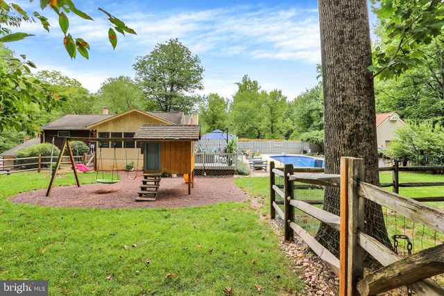 81 OAKBROOK DR, Birdsboro, PA 19508