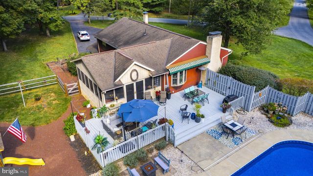 81 OAKBROOK DR, Birdsboro, PA 19508