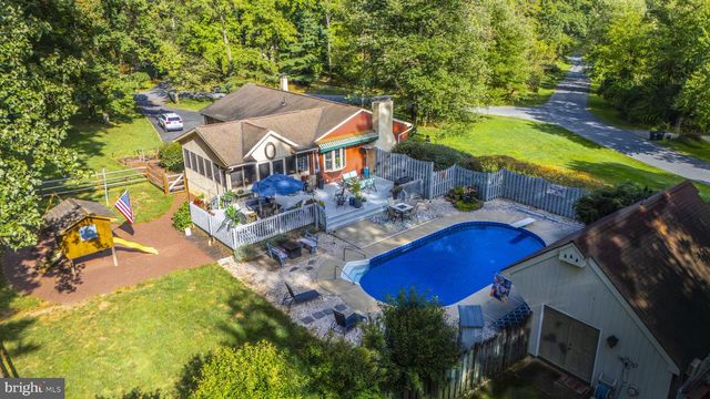 81 OAKBROOK DR, Birdsboro, PA 19508