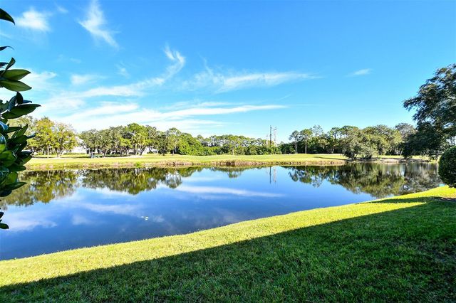 5649 E LONG COMMON COURT 19, Sarasota, FL 34235