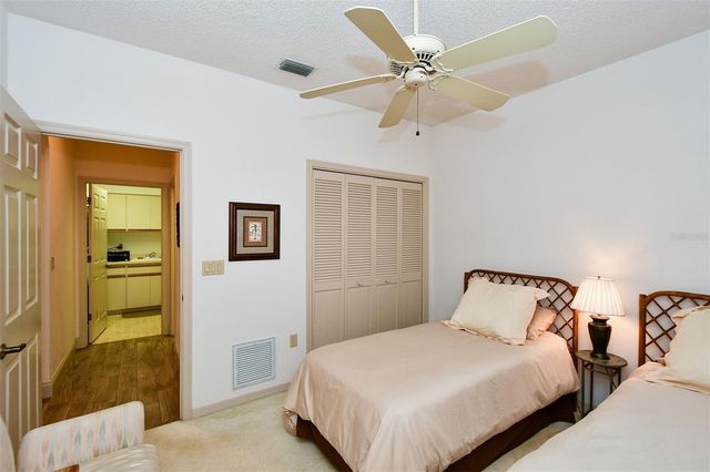 5649 E LONG COMMON COURT 19, Sarasota, FL 34235