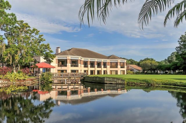 5649 E LONG COMMON COURT 19, Sarasota, FL 34235