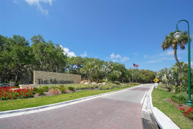 5649 E LONG COMMON COURT 19, Sarasota, FL 34235