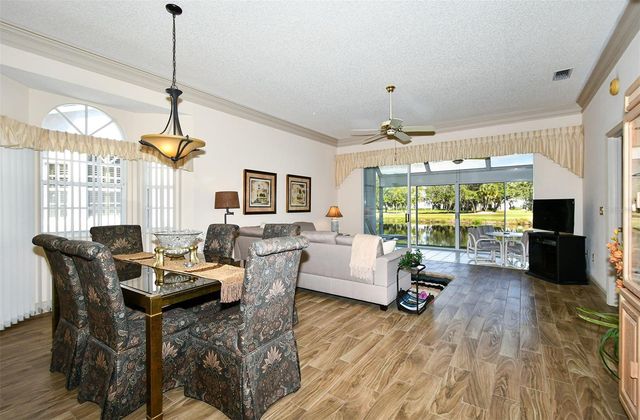 5649 E LONG COMMON COURT 19, Sarasota, FL 34235