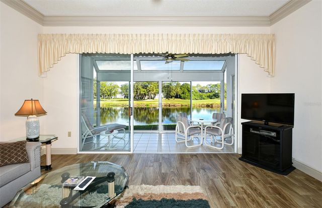 5649 E LONG COMMON COURT 19, Sarasota, FL 34235