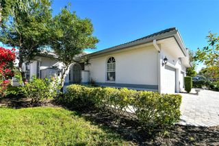 5649 E LONG COMMON COURT 19, Sarasota, FL 34235