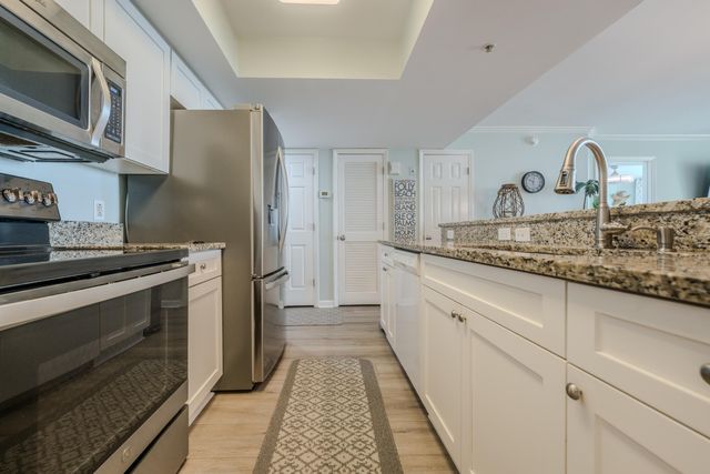 201 W Arctic Avenue Apt 302, Folly Beach, SC 29439