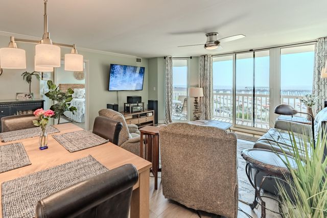 201 W Arctic Avenue Apt 302, Folly Beach, SC 29439