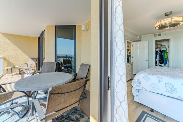 201 W Arctic Avenue Apt 302, Folly Beach, SC 29439