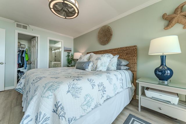 201 W Arctic Avenue Apt 302, Folly Beach, SC 29439