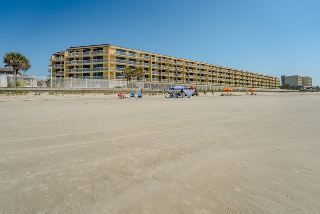 201 W Arctic Avenue Apt 302, Folly Beach, SC 29439