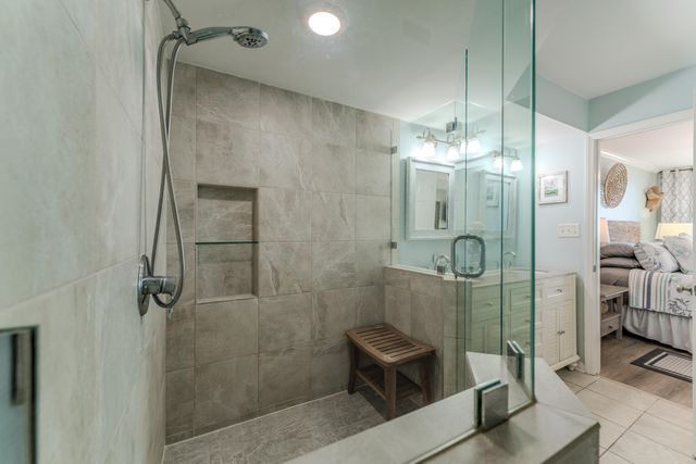 201 W Arctic Avenue Apt 302, Folly Beach, SC 29439