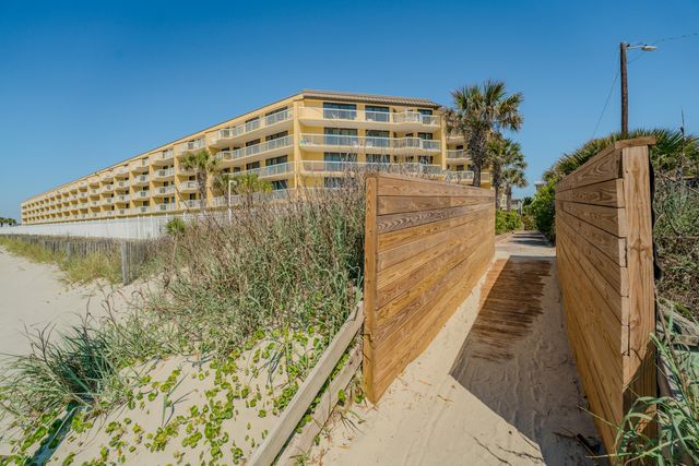 201 W Arctic Avenue Apt 302, Folly Beach, SC 29439