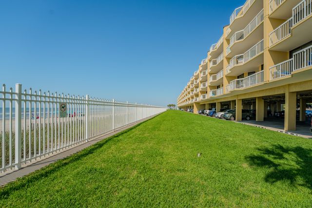 201 W Arctic Avenue Apt 302, Folly Beach, SC 29439