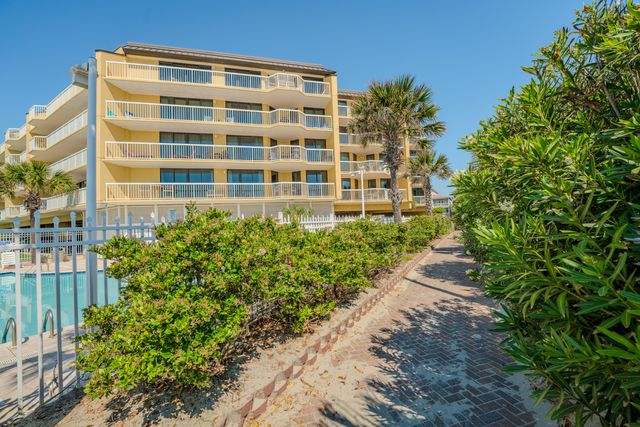 201 W Arctic Avenue Apt 302, Folly Beach, SC 29439