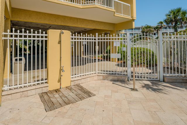 201 W Arctic Avenue Apt 302, Folly Beach, SC 29439