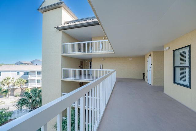 201 W Arctic Avenue Apt 302, Folly Beach, SC 29439