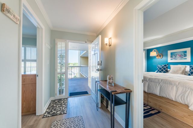 201 W Arctic Avenue Apt 302, Folly Beach, SC 29439