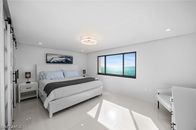 10475 Gulf Shore DR 162, Naples, FL 34108